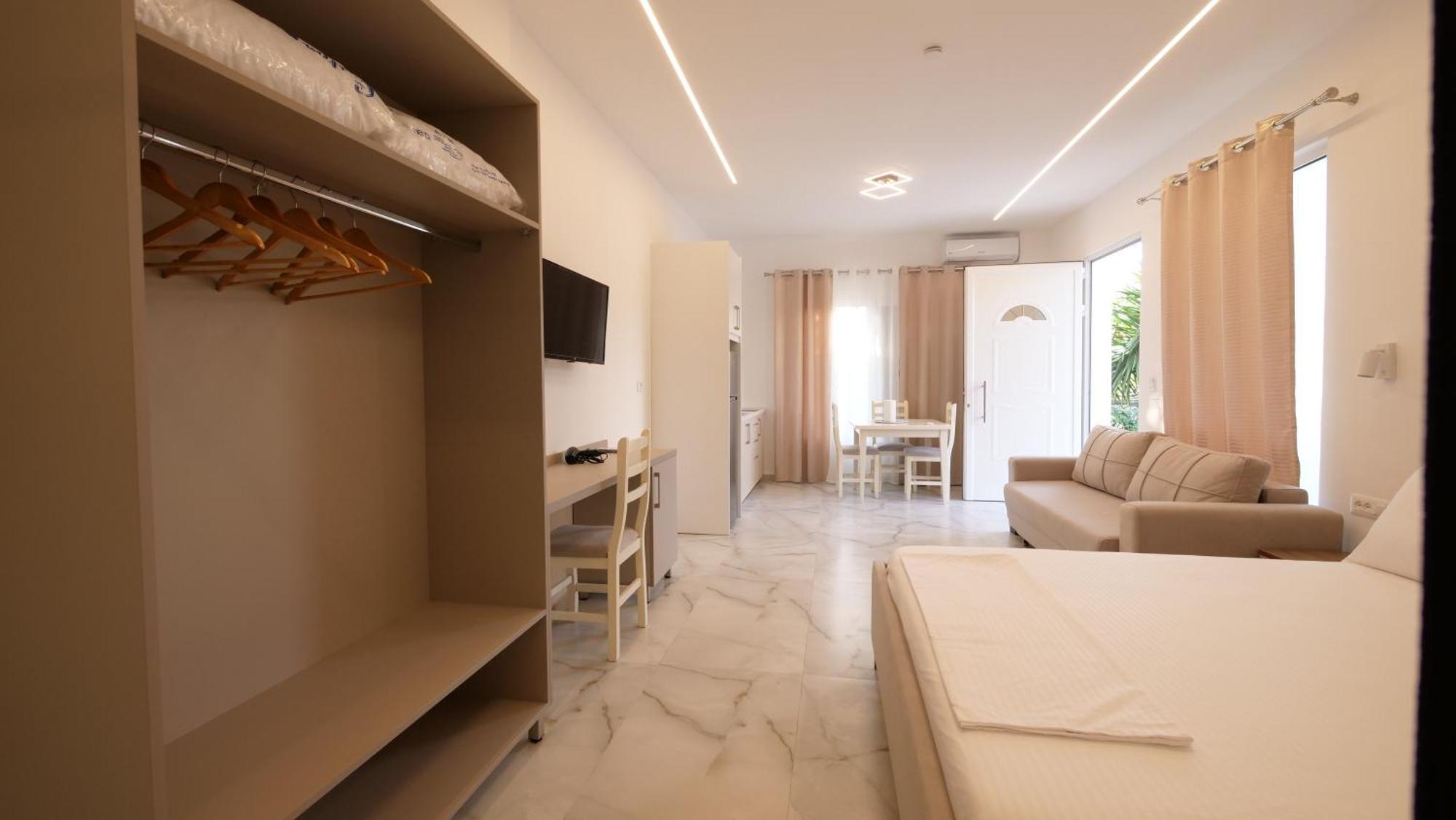 Blue Mare Apartments Saranda Dış mekan fotoğraf