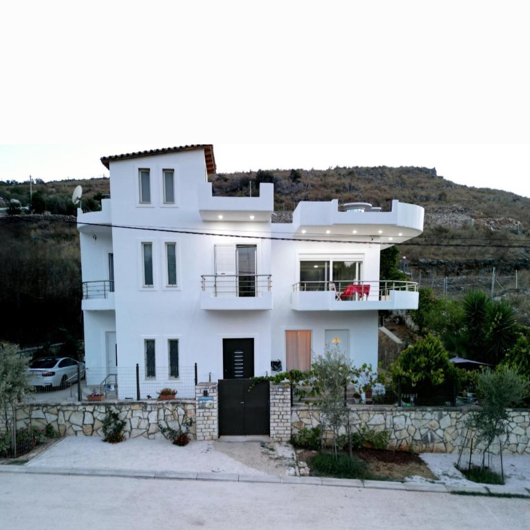 Blue Mare Apartments Saranda Dış mekan fotoğraf