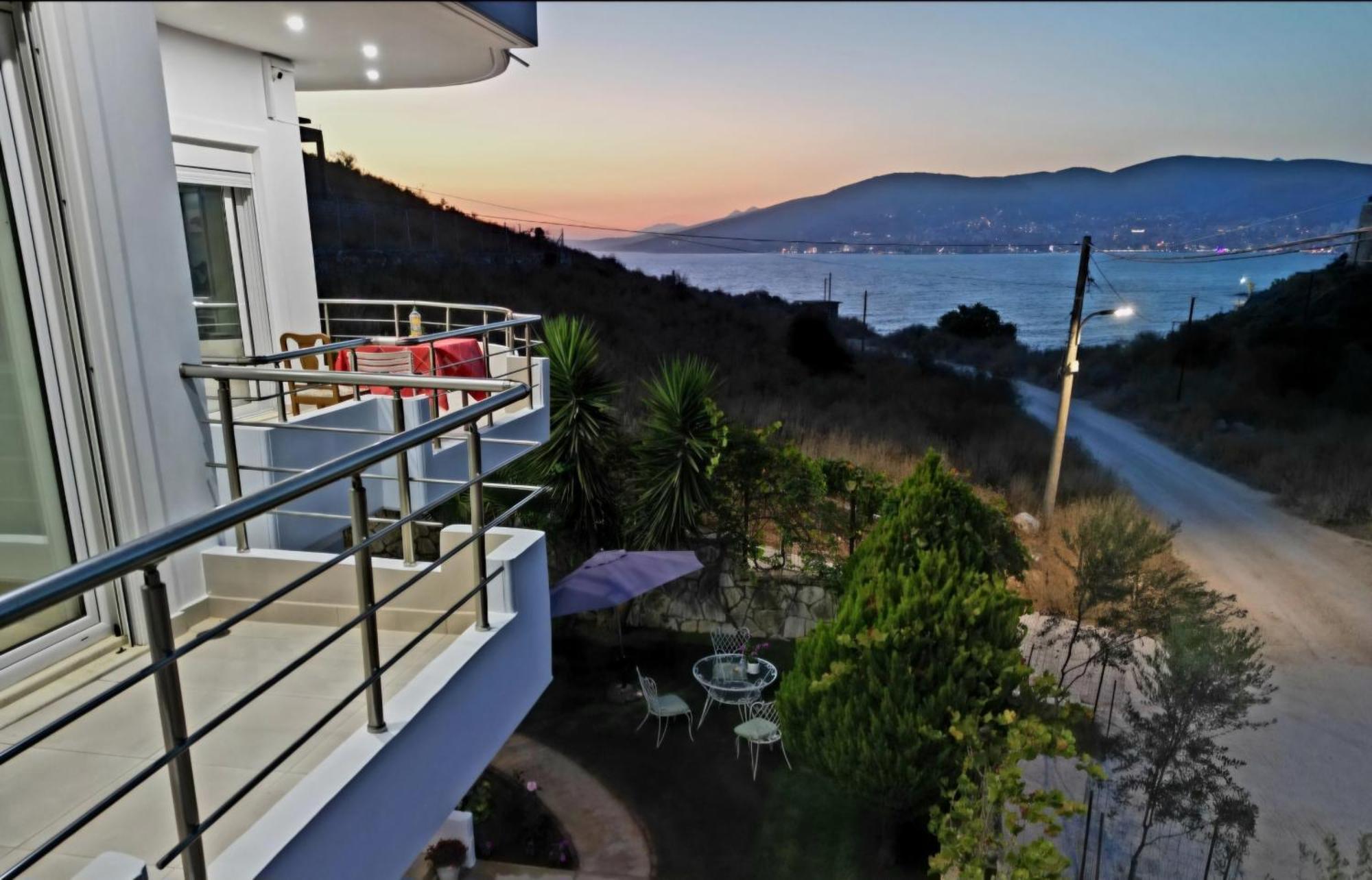 Blue Mare Apartments Saranda Dış mekan fotoğraf
